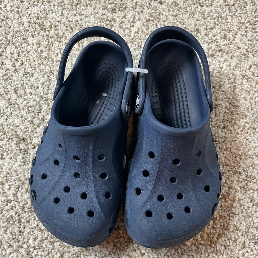 Crocs navy water shoes girls size 4, boys size 2